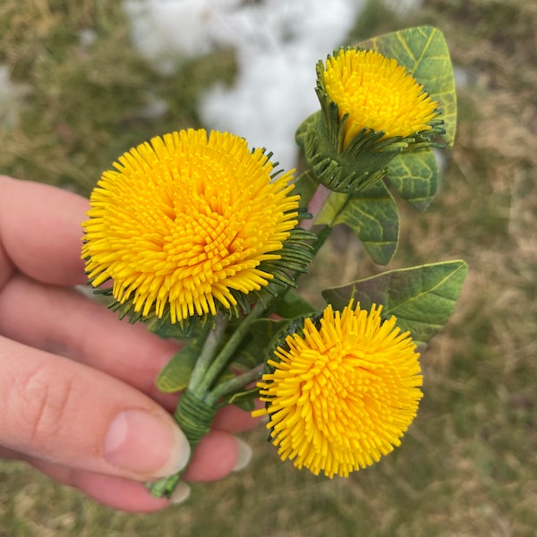 Dandelion flower brooch Spring wedding boutonniere