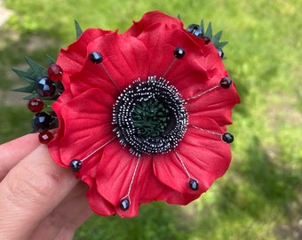 Poppy flower brooch Poppy lapel pin Meadof flower brooch Red poppy hair clip