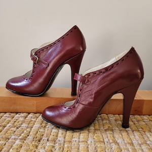 Vintage John Fluevog Rare Fox And Fluevog Mary Jane Pumps Sz5 EUC