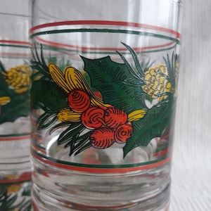 Vintage Set of 6 Whiskey Tumblers Christmas Theme