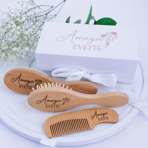 Brosse Cheveux Bébé Personnalisable En Bois Et Laine De Chèvre – Longueur 15 Cm, Douce Et Hypoallergénique – Cadeau Naissance Ou Baptême
