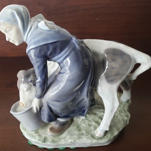 Royal Copenhagen &quot;Girl with Calf&quot;