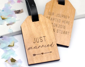 Just Married Wooden Luggage Tags, Personalized Travel Tags, Custom Wedding Gift, Couple Gift, Personalised Wooden Just Married Luggage Tags