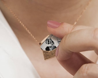 Envelope Locket Necklace with Secret photo, Gift For Her, Locket Necklace with Photo, Photo Locket, Photo Love Letter Necklace, Anniversary