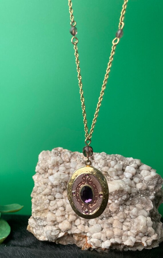 Avon locket Clearance