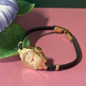 10k Gold Watch Woman - Etsy display picture 2
