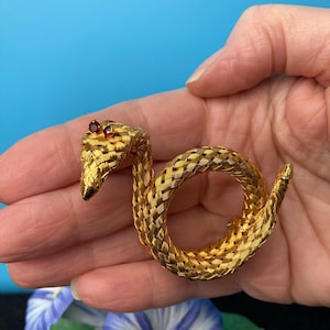 Vintage snake brooch, snake jewelry, vintage gold tone snake brooch, year of the snake