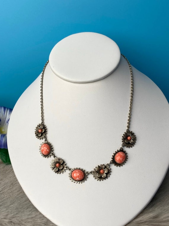 Vintage necklace, pink glass Gem
