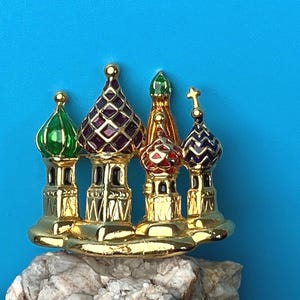 Joan Rivers brooch, Joan Rivers jewelry, Russian Cathedral brooch, Joan Rivers 1990s brooch, cathedral brooch