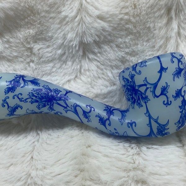 Glow in the Dark Pipe, Glow Pipe, Silicone Pipe, Unbreakable Pipe, Pipe, Silicone Pipe, Pipe with Glass Bowl, Blue Pipe, Cute Pipe, Blue