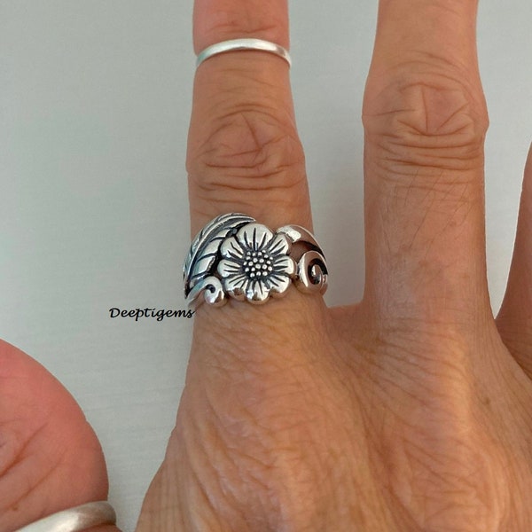 Sterling Silver Sunflower Ring, Flower Ring, Boho Ring, Hippie Ring, Floral Ring, Wildflower Ring, Ring for Women, Flower Jewelry