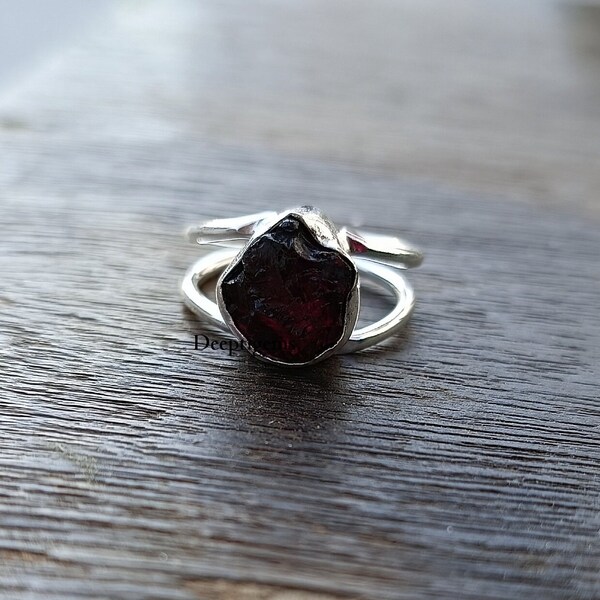 Raw Garnet Ring, 925 Sterling Silver Ring, Healing Crystal Ring, Uncut Gemstone Ring, Crystal Raw Stone Ring, Gift for Her, Rings for Women