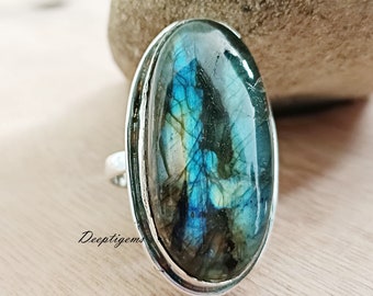 Labradorite naturale, Anello delicato, Anello di dichiarazione, Anello d'argento 925, Anello Labradorite, Anello fatto a mano, Anello di fuoco blu, Anello da donna, Anello Boho