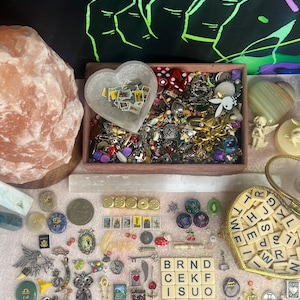 Lectura de amuletos / Cartas, Dados Astrológicos, Tarot Mini y Moneda Sí/No / Lectura grabada de 10 minutos