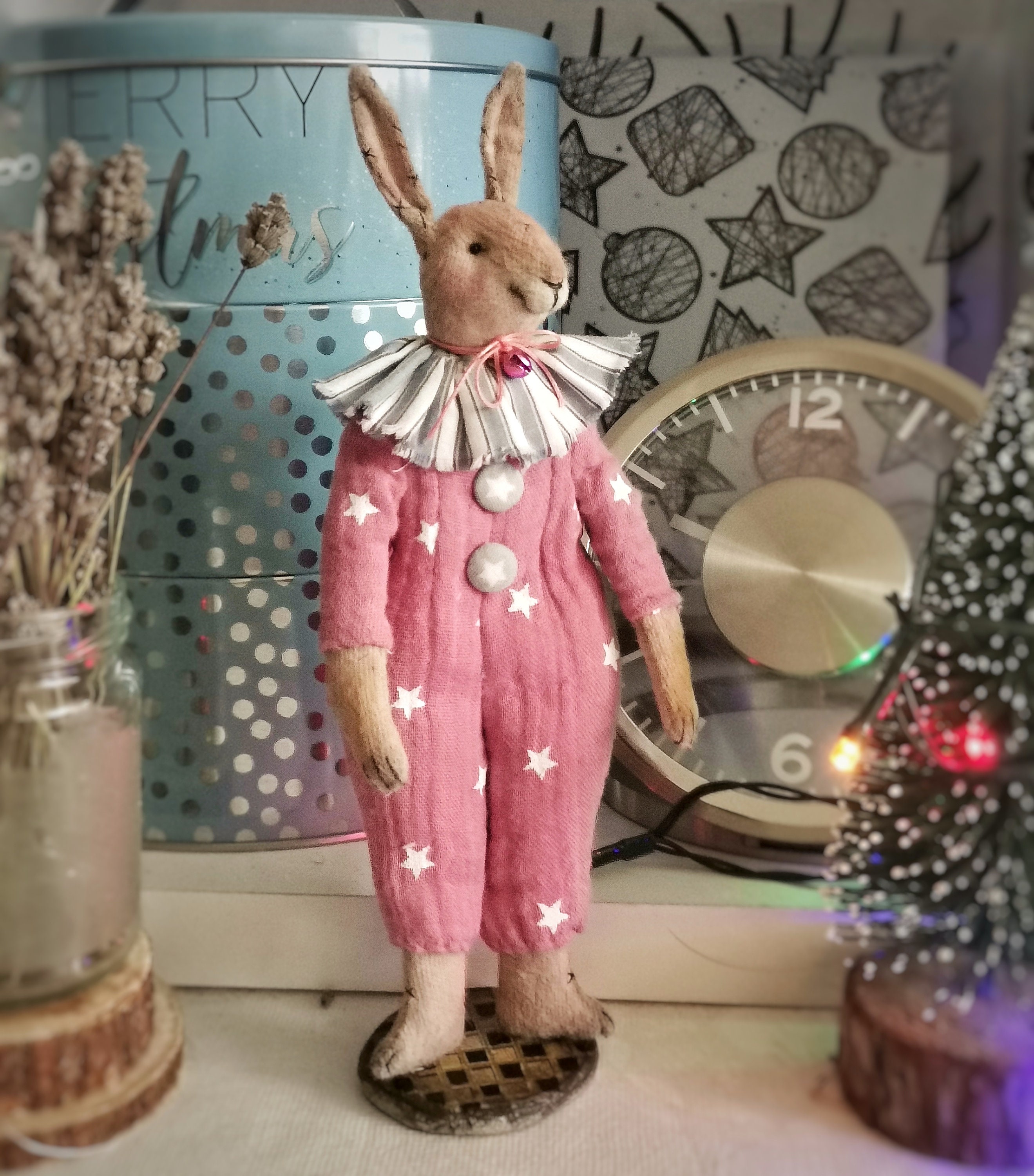 Jouet de lapin de cirque textile, poupée de lapin doux de style vintage,  poupée d'animal en peluche de nounours, décor intérieur, décor de mur,  cadeau pour des femmes -  France