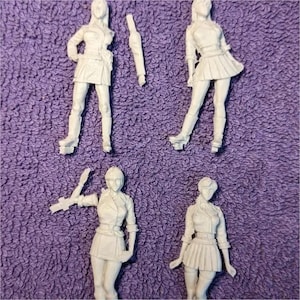 German Army Female Resin Figures Military Model Unpainted Kit Scale 1/35