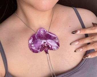 Real Orchid Resin Necklace: Luxury Floral Jewelry