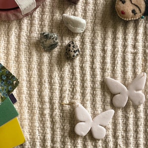 Mariposota Earrings in &quot;Nieve&quot;