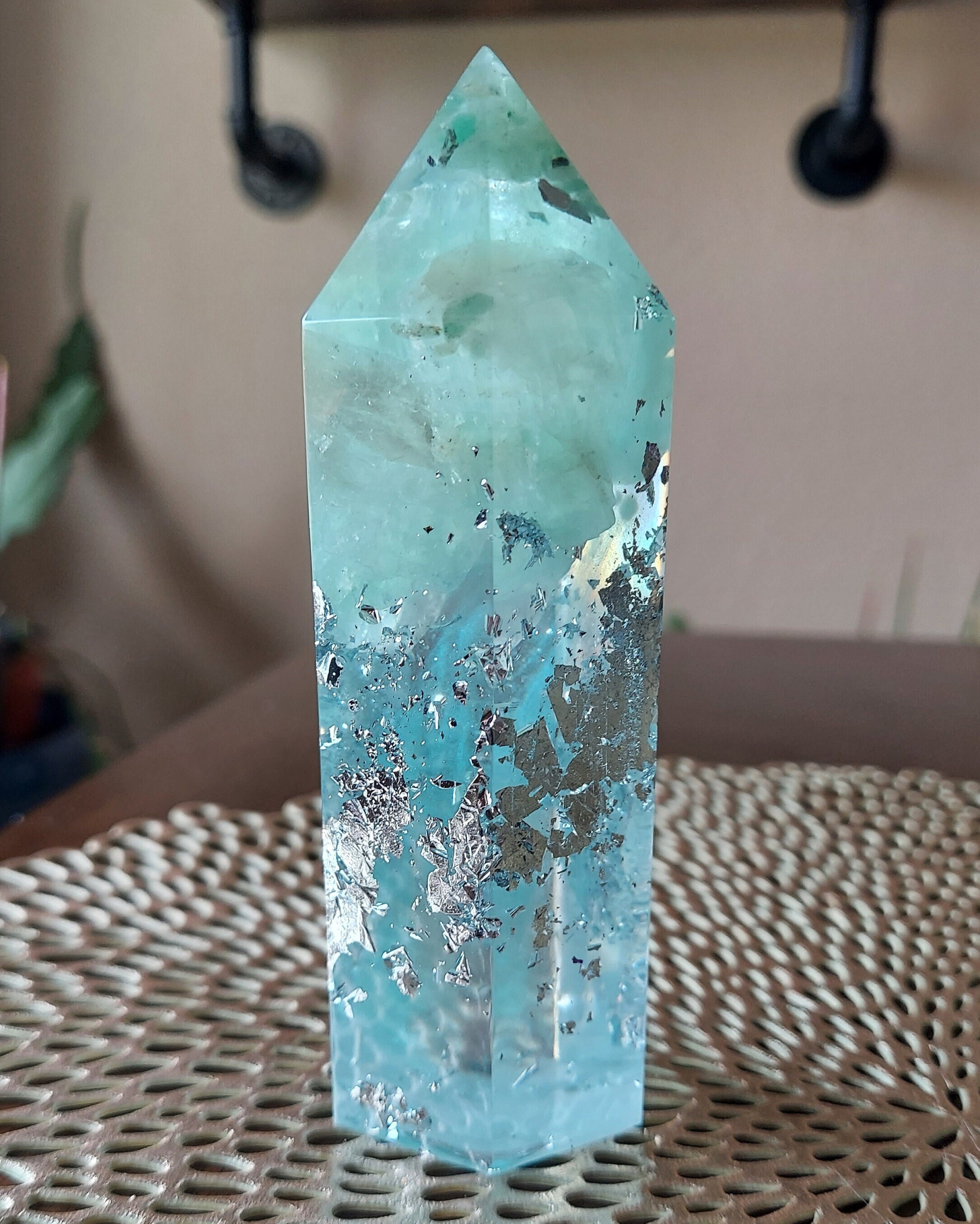 Arte de cristal de resina de Oceanía / Calcita verde y hoja de plata