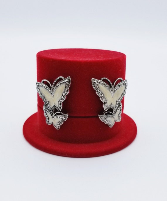 AVON Whispering Wings Butterfly Clip on Earrings … - image 2