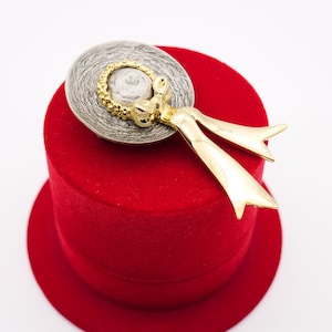 FAF Lady’s Hat decorated with Wreath and Ribbon Bow Brooch Pin, Pewter and 18K Gold Plated, by Diane Fafard, Montreal Canada, Vintage 1990s
