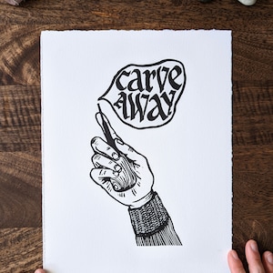 Peut inclure: Illustration en noir et blanc d'une main tenant un outil de sculpture avec une bulle de dialogue au-dessus qui dit "carve away".
