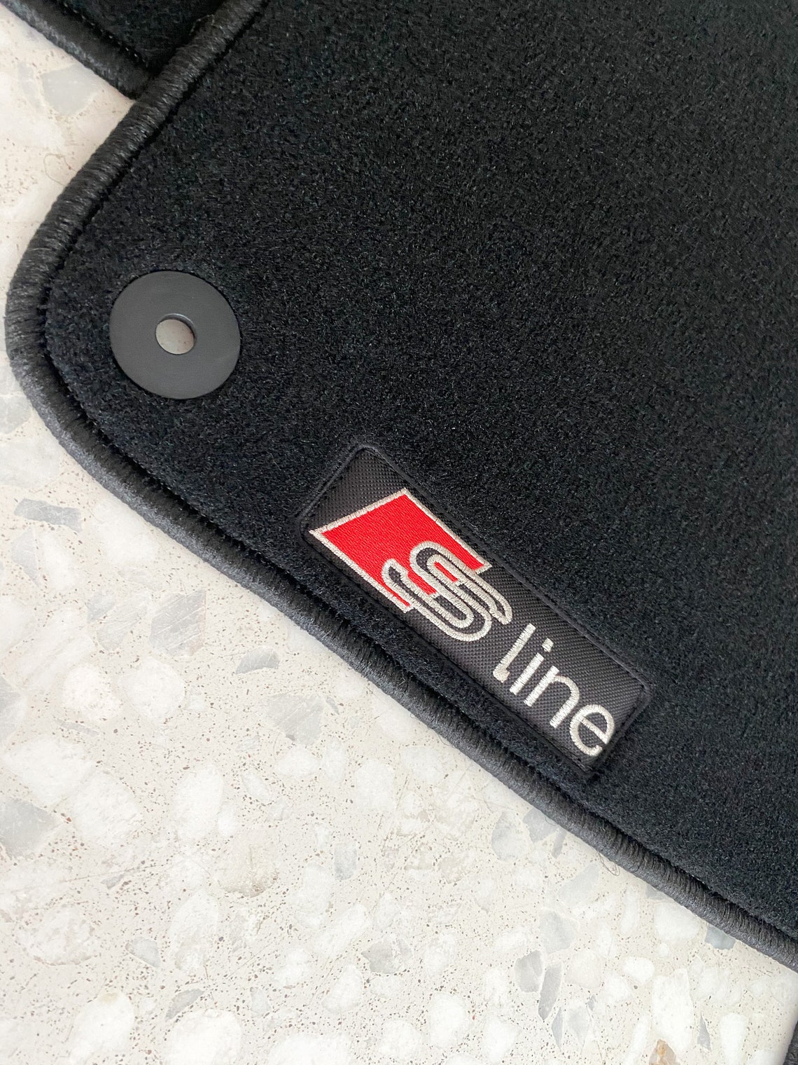 thumbnail image 2 of Lengenfelder Rubber Floor Mats For Audi A4 B8 – Anthracite, Original Arm Panel Fit 2 of 6
