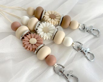 Earthy Daisy Bloom Lanyard (White, Rusty Red, Cappuccino)