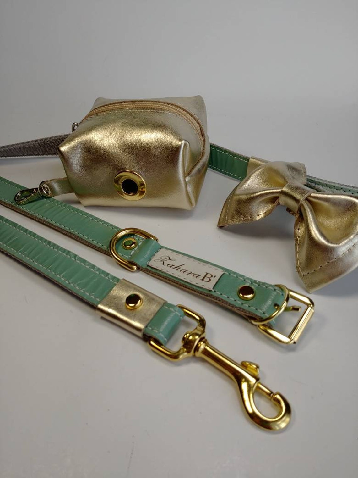 Collar and leash set for weddings and elegant looks from Etsy
