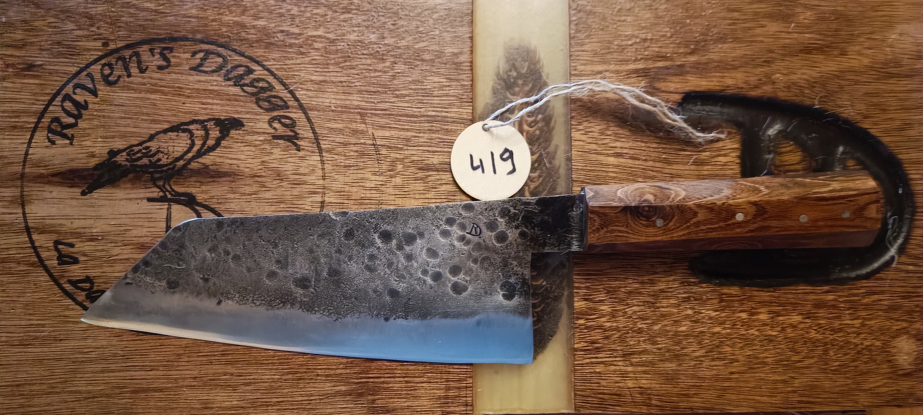 Handmade artisanal knife. forged knife. kitchen knife. Japanese knife. gift idea. HRC steel.