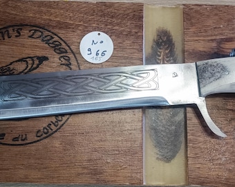 Hand-forged knife. Hunting knife. French knife. Cutlery maker. Bushcraft knife, nature bivouac knife. Blacksmith knife. Viking knife. Scramasax