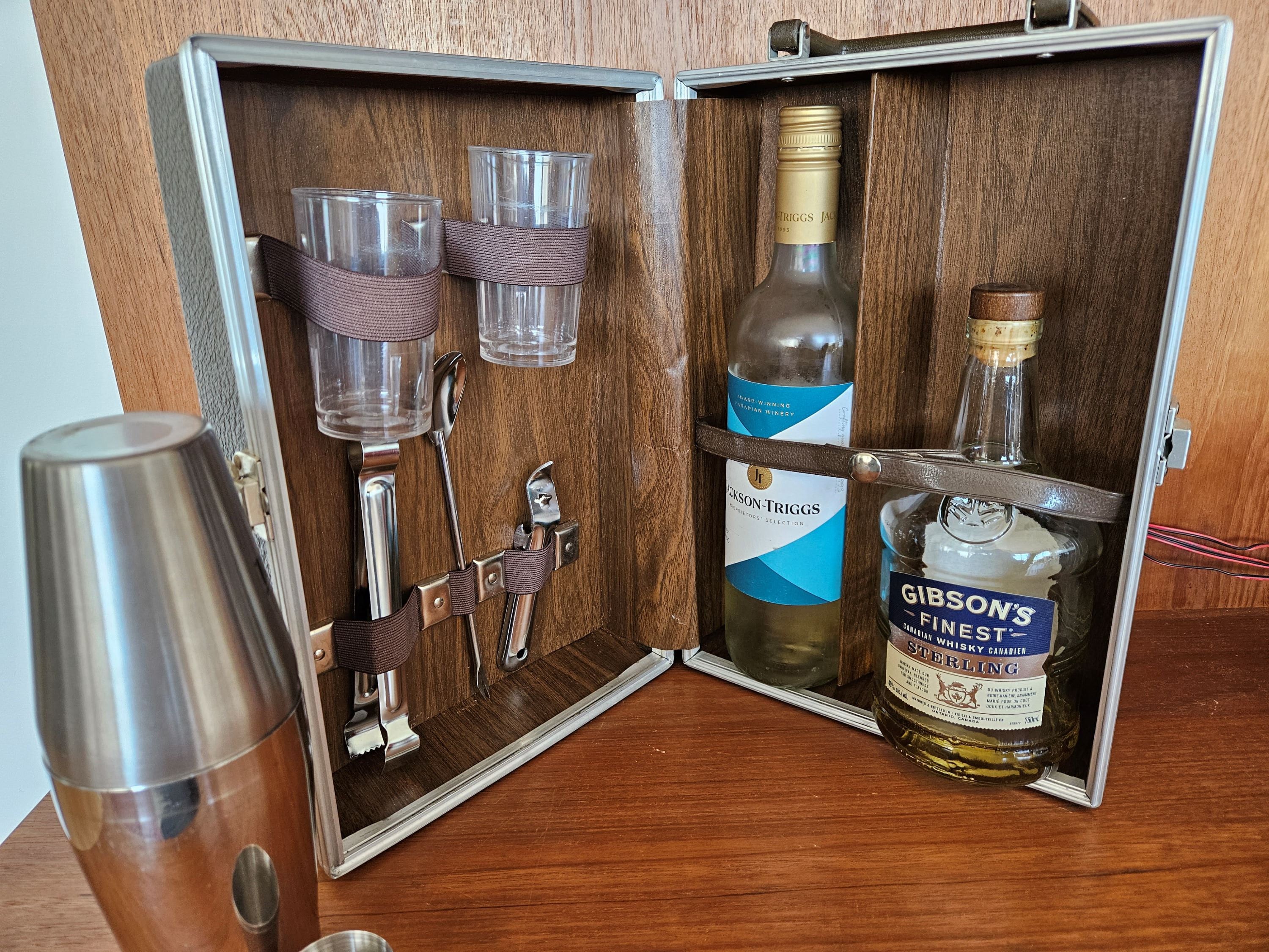 Vintage Mid-Century Travel Bar – Dovetail