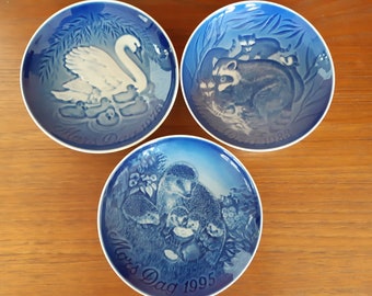 Mother's Day Plates Vintage Danish Bing & Grondahl 1976 Swans  1983 Racoons 1995 Hedgehogs