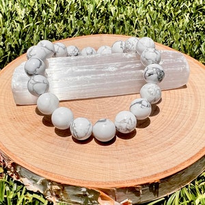 Howlite, Gemini Gemstone, Stretch Bracelet, Crystal Bead, Gift, Zodiac, Virgo, Scorpio, Crown Chakra
