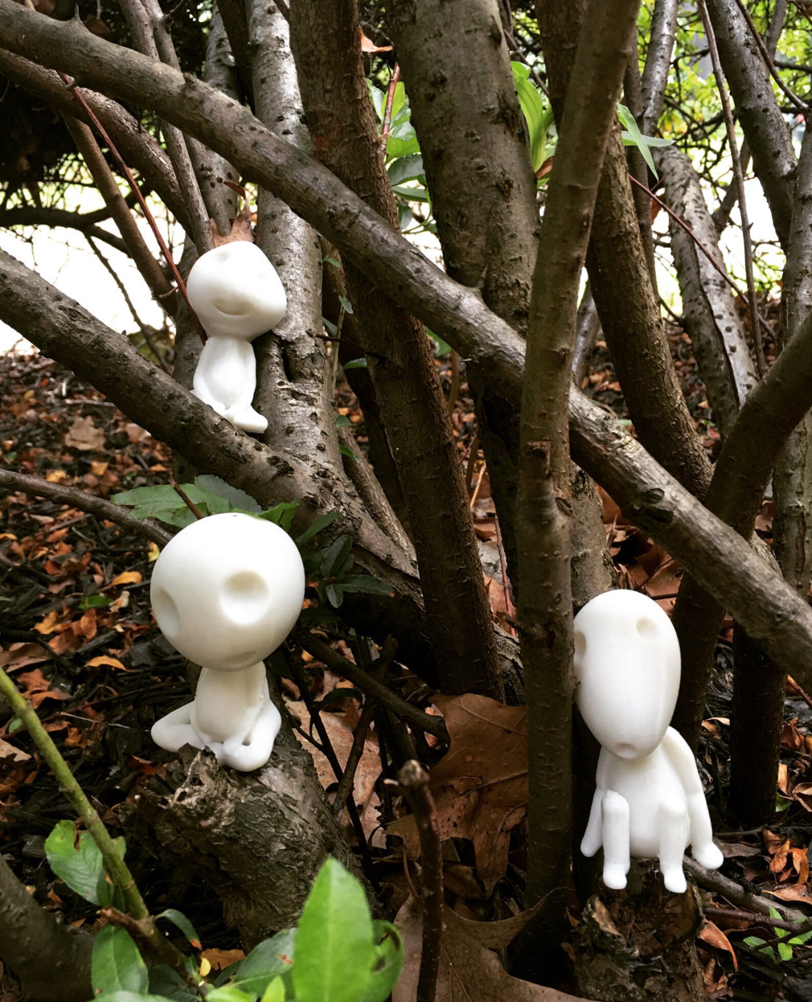 glow in the dark kodama figures