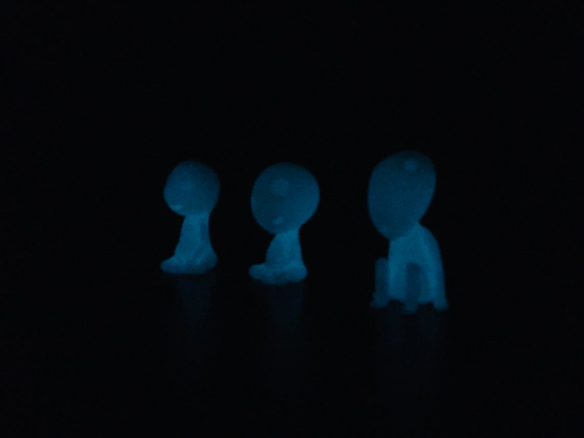 glow in the dark kodama figures