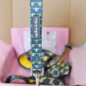 Bee Print Dog Lead | 150cm Long Pet Accessory with D-Ring