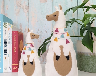 LLama sewing pattern, felt llama sewing pattern, Llama, felt llama, digital sewing patterns, pdf sewing pattern, llama feltie, lama ornament