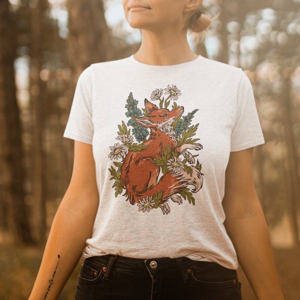 Floral Fox Shirt for Women T-Shirt, Animal Lover Shirt for Women, Cute Floral Fox Gift, Autumn Shirt for Women, Fall Gift, Womens Shirt