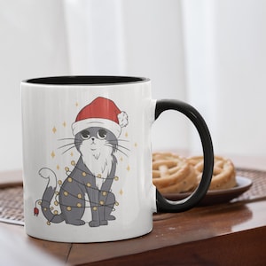 Christmas Cat Mug | Retro Vintage Style | Cute Cat with Lights and Santa Hat | Funny Holiday Cup | Festive Coffee | Color Inside Mug 11 oz