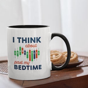 Caneca "Eu Penso em Castiçais" | Presente Engraçado para Traders | Copo com Gráfico de Velas do Mercado de Ações | Humor de Negociação de Forex, Criptomoedas e Coruja Noturna | Presente para Traders