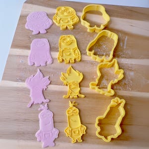 Minions Cookie Cutters With Free Imprint Stamps- Despicable Me Minions Cookie Cutter - Kids Birthday Cookie Cutters