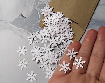 Biodegradable Snowflake Confetti: White Christmas Table Decoration