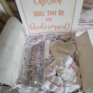 Personalized Bridesmaid Proposal Gift Box Set- Bridesmaid Gift Box - White Proposal Box for Bridesmaid - Proposal Box - Maid Of Honor Box