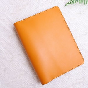 Guscio in silicone di qualità premium con uno slot per penna attaccato, compatibile con la custodia per la personalizzazione in pelle Remarkable2 Paper ProCover, giallo 9ODKRE