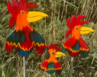 Fröhlich bunte  Gartenstecker aus Holz. Fantasie - Vogel, Gartendekoration auch als Geschenk für Balkon und Terrasse