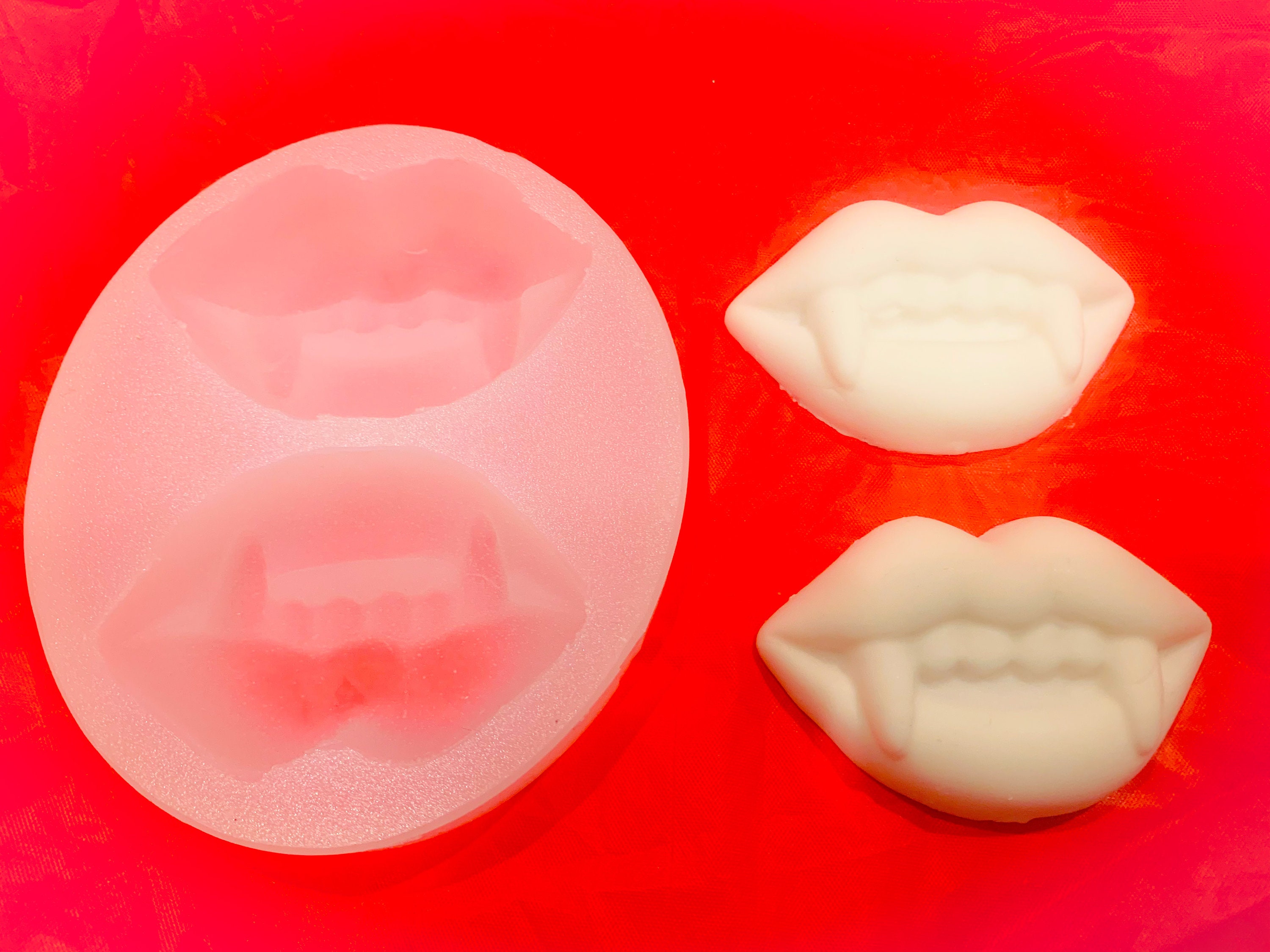 Vampire Teeth Severe Finger Spider Shaped Silicone Mold Candy Freezer  Halloween