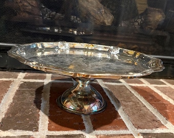 Stunning vintage silver plated pedestal service plate with shell details 10x4”