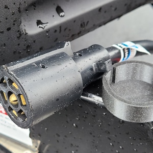 Camper RV Trailer 7-Pin Plug Dust and Weather Cap