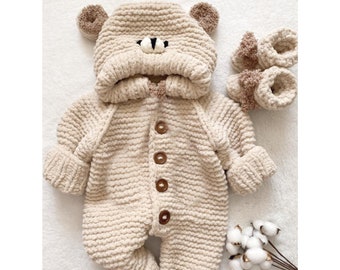 cute bear knit baby jumpsuit, newborn photo session scene romper,baby clothes, Unisex, knitted, baby shower costume, animal overalls